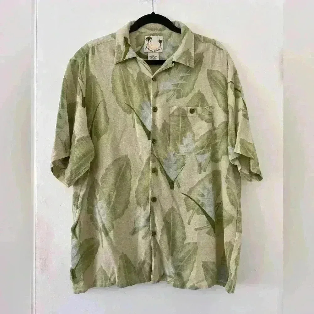 Silk Banana Cabana brand men’s shirt size XL (S131)